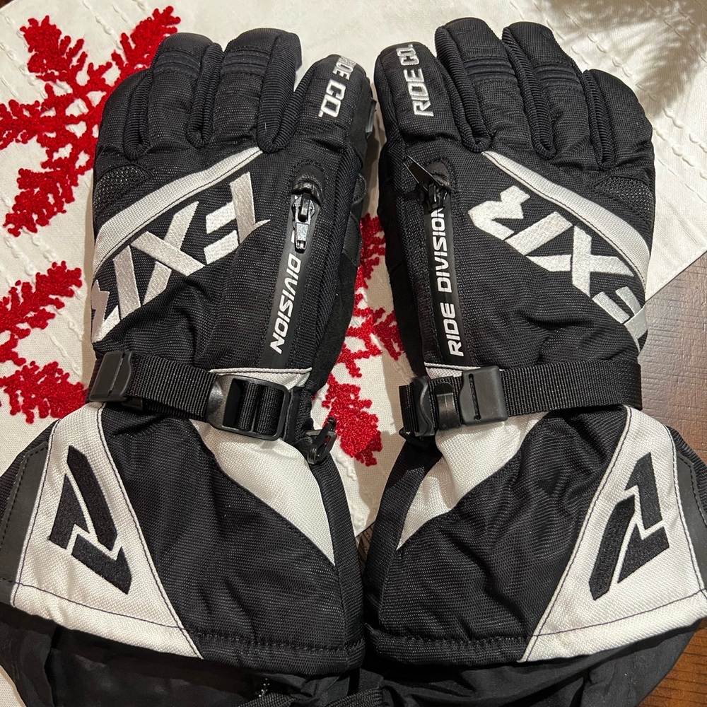 FXR Fusion Gloves - NEW